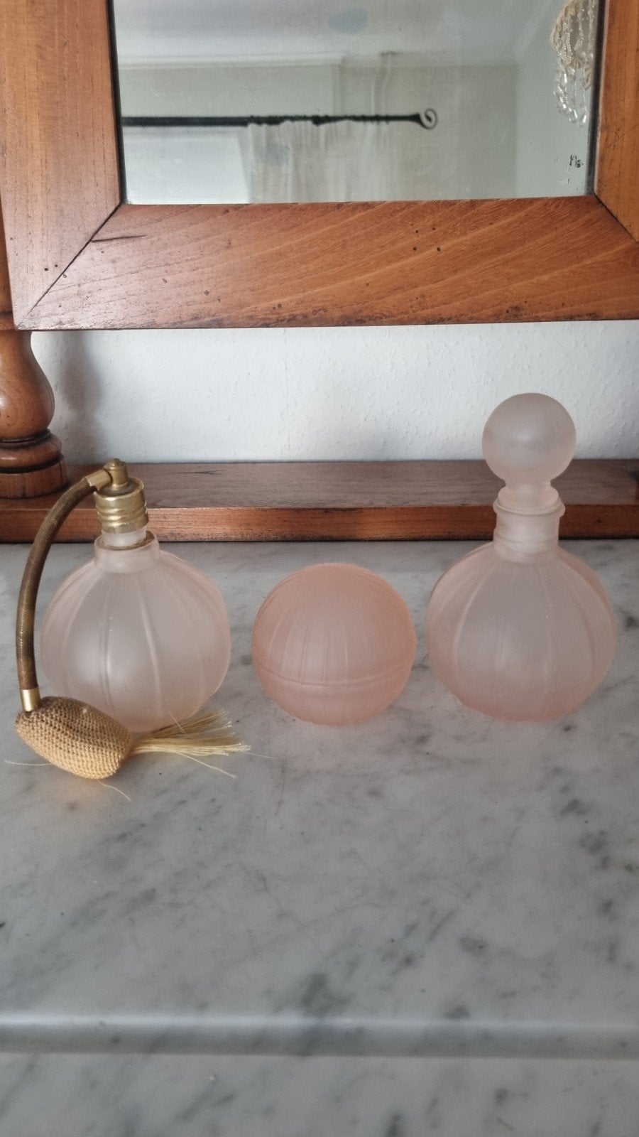 Vintage Roze Glazen Parfumflesjes Set, Antiek en Kunst, Ophalen
