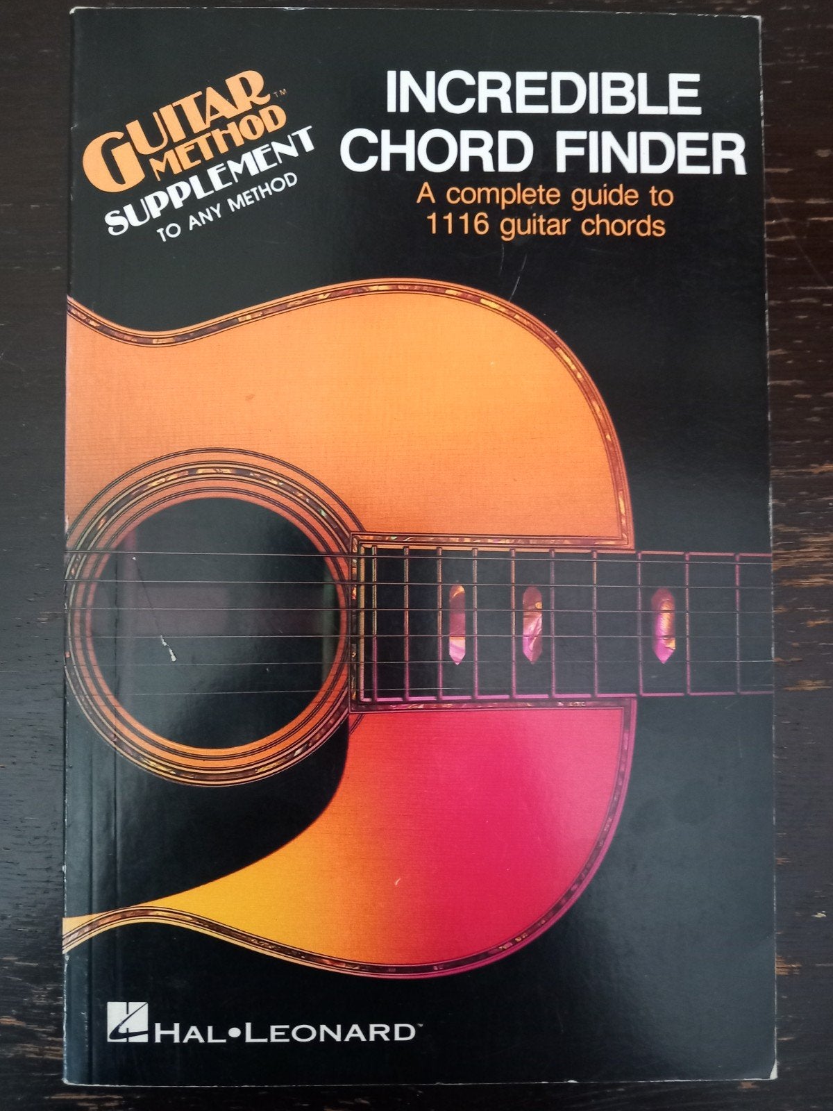 Incredible Chord Finder: Gitaar Akkoorden Boek, Boeken, Ophalen of Verzenden, Zo goed als nieuw, Instrument, Hal Leonard