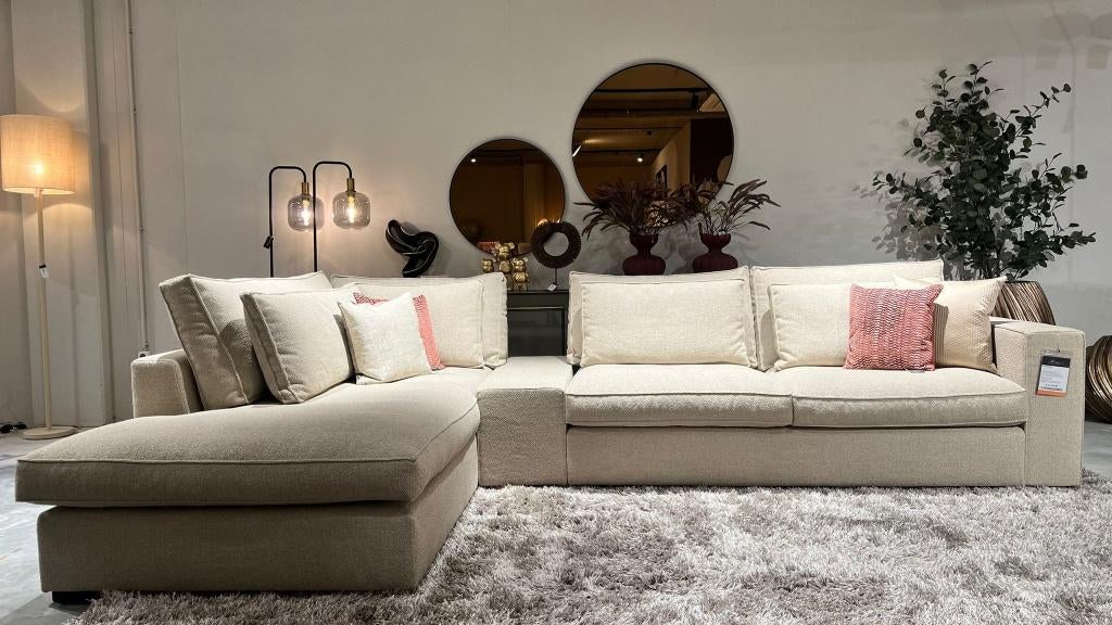 VAN:€2749,VOOR:€1495-,Room108 Annabelle-bank showroommodel, Ophalen, Hoekbank, 300 cm of meer, Zo goed als nieuw
