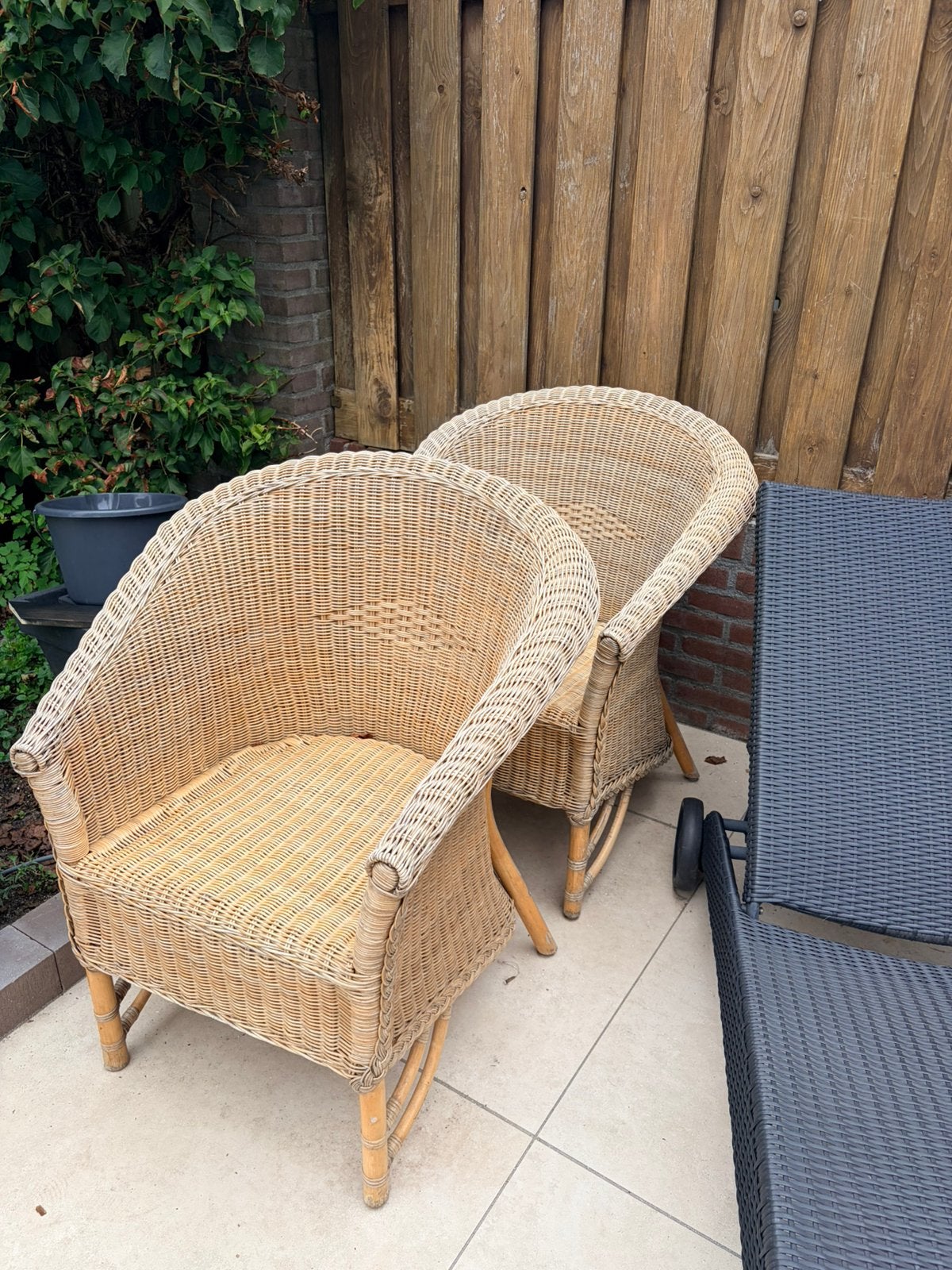 2 rieten stoelen met kussentjes, Tuin en Terras, Tuinstoelen, Ophalen, Gebruikt, Rotan