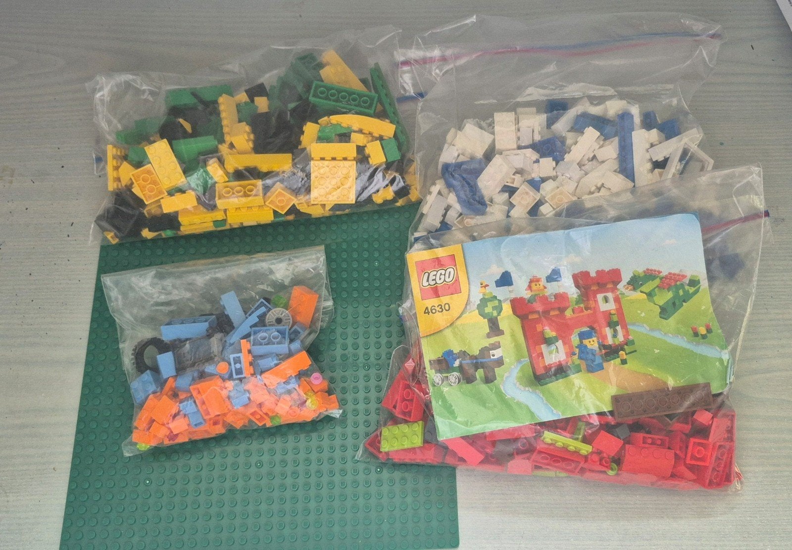 Lego set 4630 - 1000 diverse stukjes met grondplaat, Ophalen of Verzenden