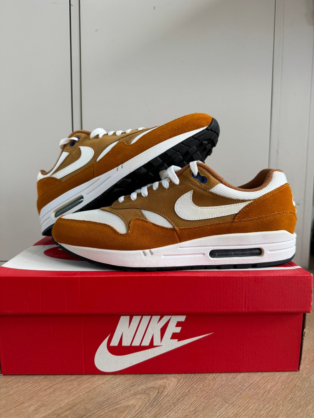 Nike Air Max 1 Curry maat 47,5 (2018), Kleding | Heren, Ophalen, Zo goed als nieuw, Overige kleuren