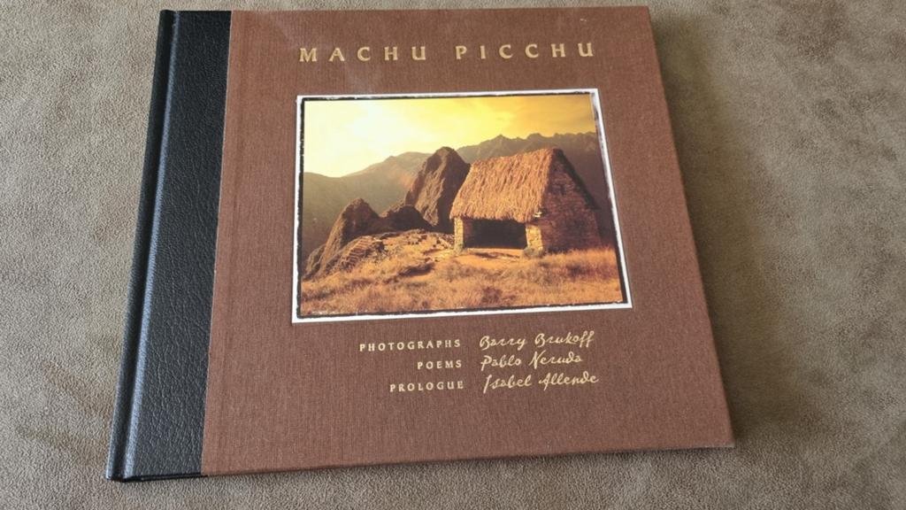 Machu Picchu: Foto's Barry Brukoff, Gedichten Pablo Neruda, Boeken, Ophalen of Verzenden, Zo goed als nieuw, Fotografie algemeen