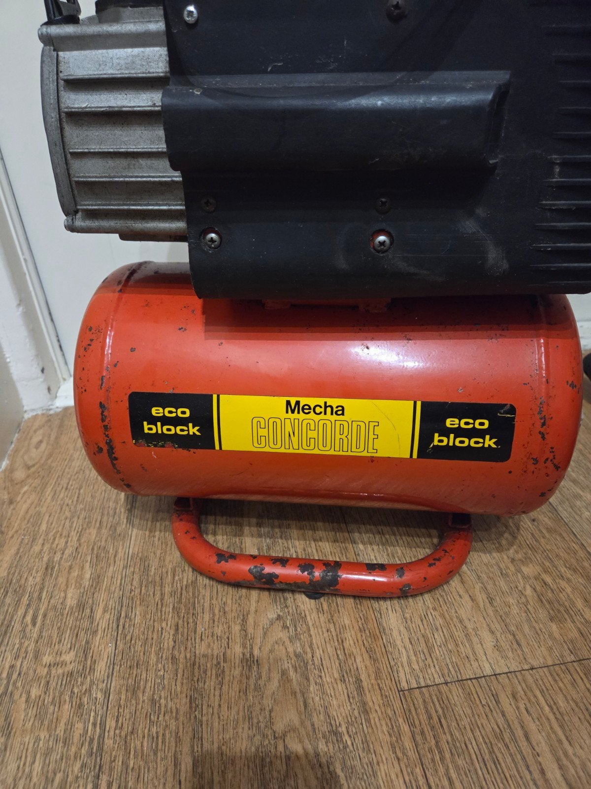Mecha Concorde Eco Compressor - 10L, 6-8 bar, Ophalen, Gebruikt, 6 tot 10 bar, Minder dan 200 liter/min
