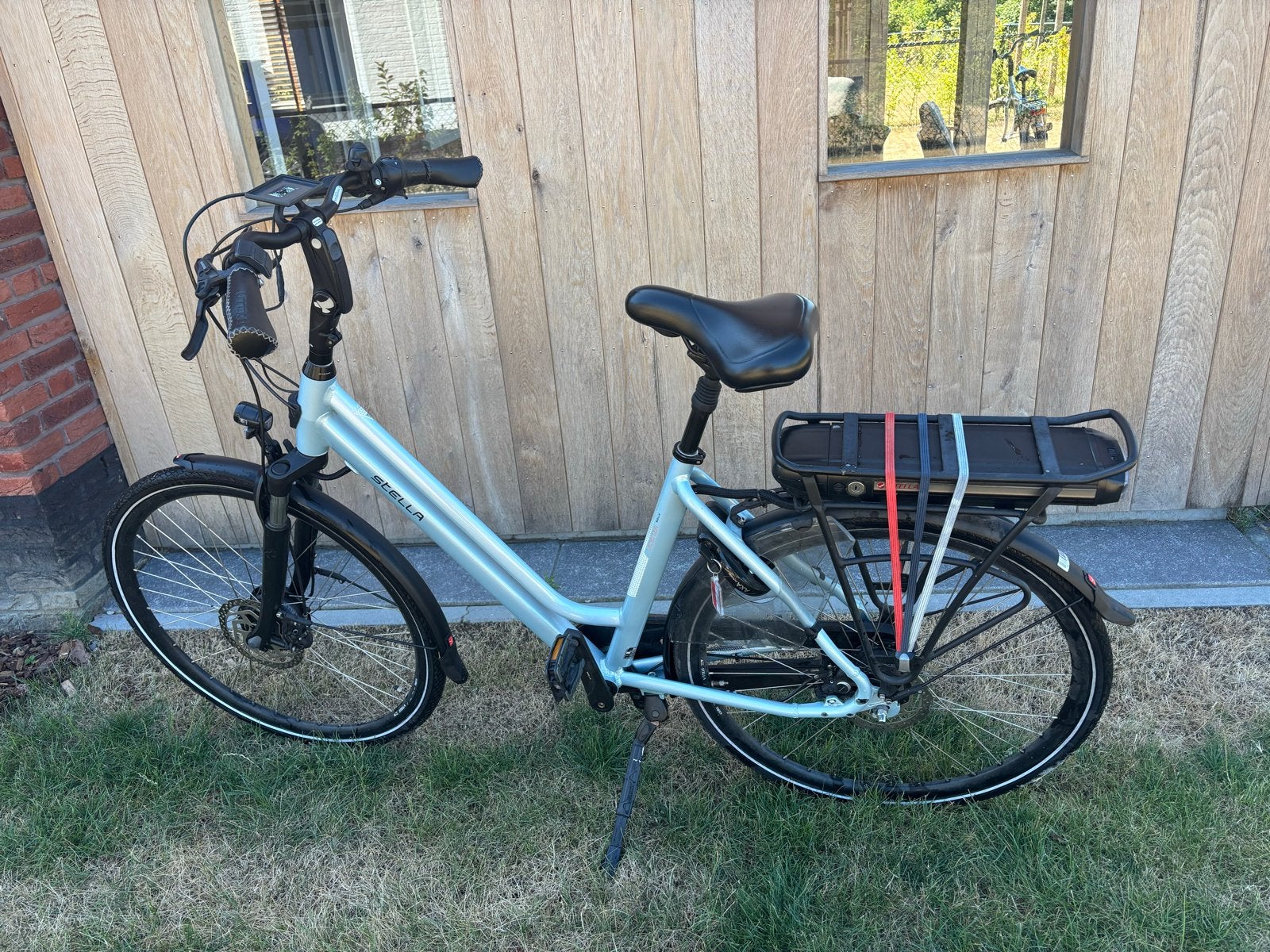 Stella Vicenza blauw elektrische fiets, Zo goed als nieuw, 51 tot 55 cm, 50 km per accu of meer, Ophalen