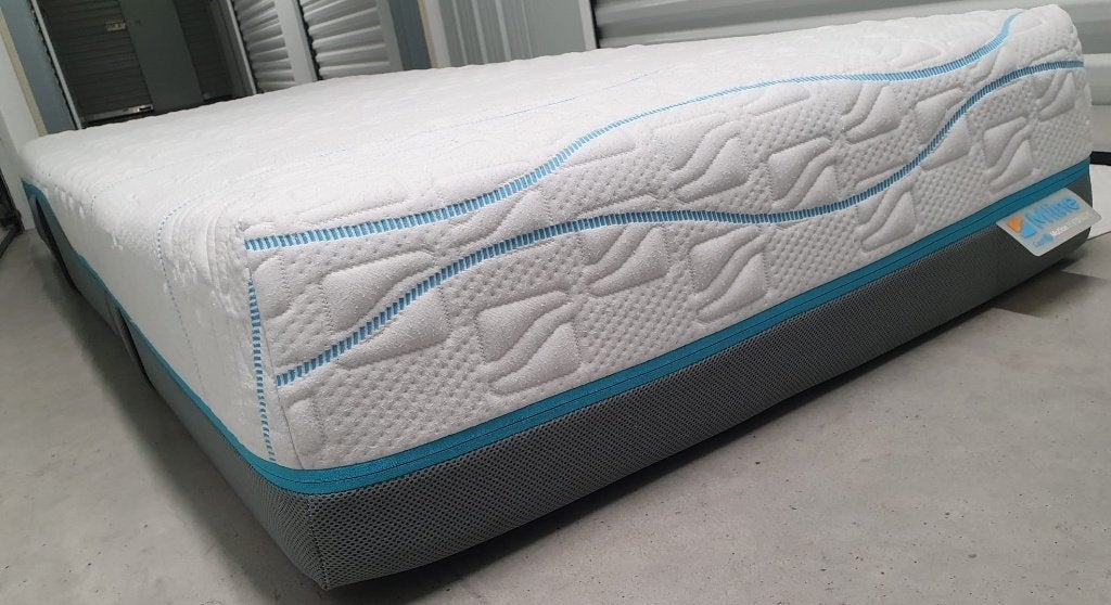 M Line matrassen 180x210x26 cm, Ophalen of Verzenden, Zo goed als nieuw, Eenpersoons, 90 cm