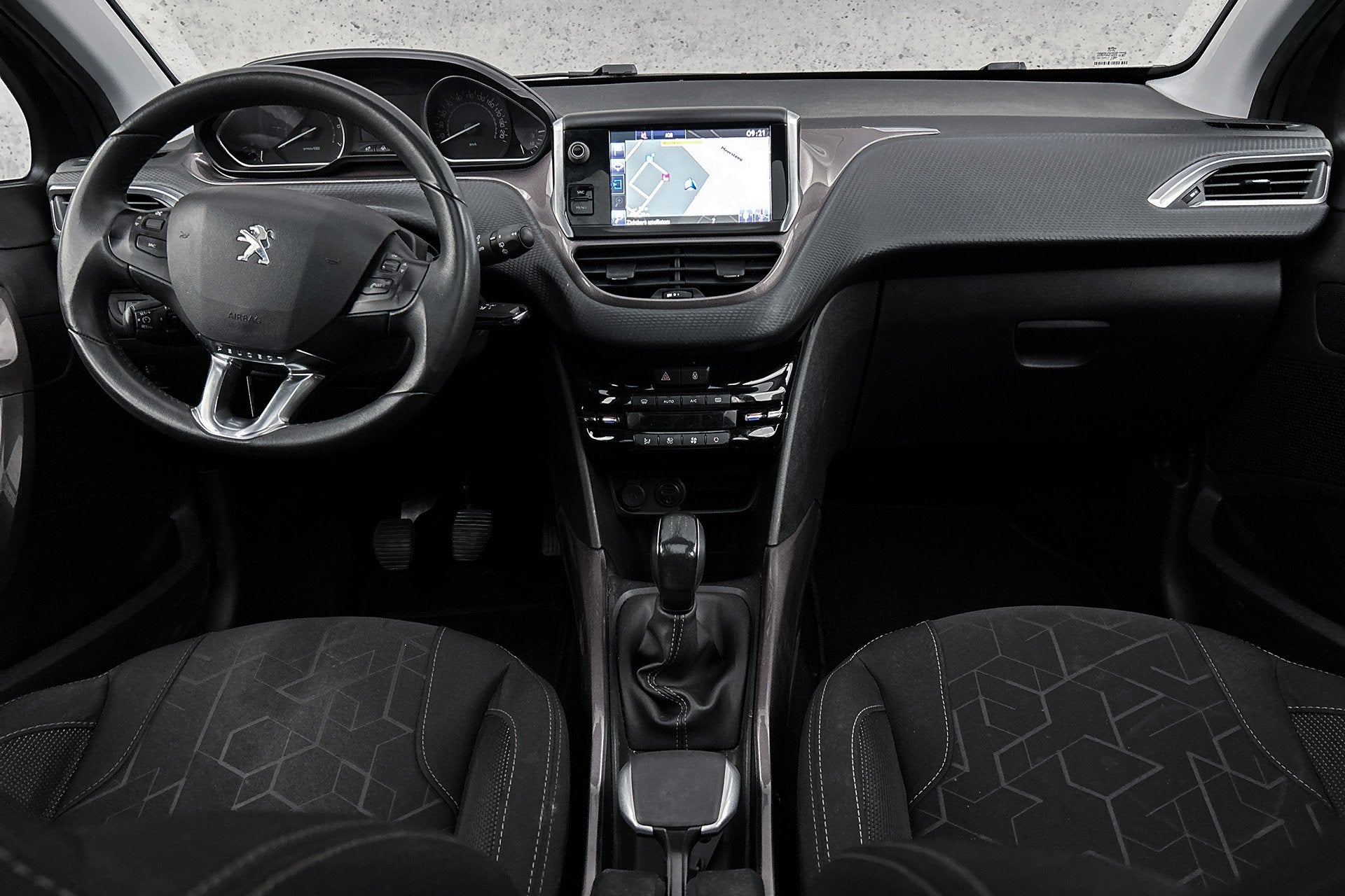 Peugeot 2008 1.2 PureTech Style | Trekhaak | Panoramadak | N, Auto's, Voorwielaandrijving, Euro 5, Huisgarantie, 1199 cc