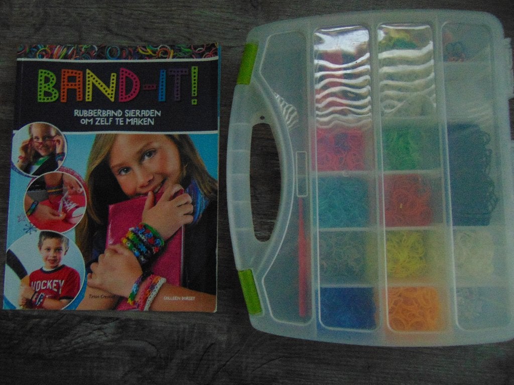 Loom pakket 2 : sorteerdoos + Band-It! boek, Meerkleurig, Ophalen of Verzenden, Zo goed als nieuw, Rubber