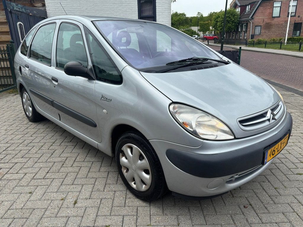 Citroen Xsara Picasso 1.8i-16V |airco | nw apk | trekhaak |, Auto's, Citroën, 4 cilinders, 1749 cc, 116 pk, Origineel Nederlands