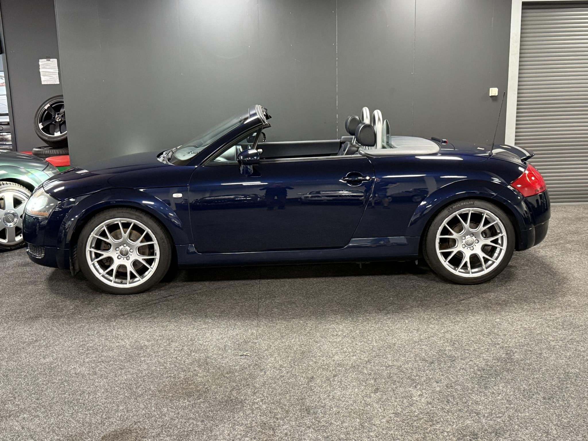 Audi TT Roadster 1.8 5V Turbo quattro 225PK Moroblauw, Auto's, Audi, TT, Gebruikt, 4 cilinders, Cabriolet