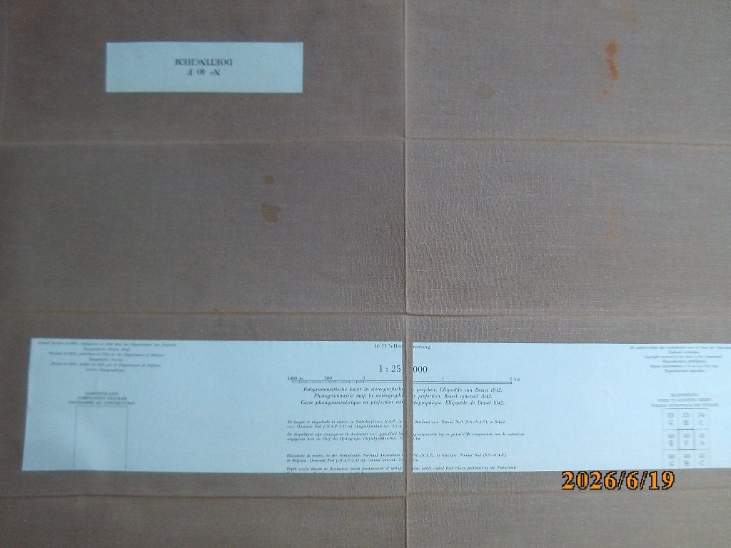kaart op linnen Nr 33 H Zutphen uitgave 1976 Dep v Defensie, Gelezen, 2000 tot heden, Ophalen of Verzenden, Landkaart