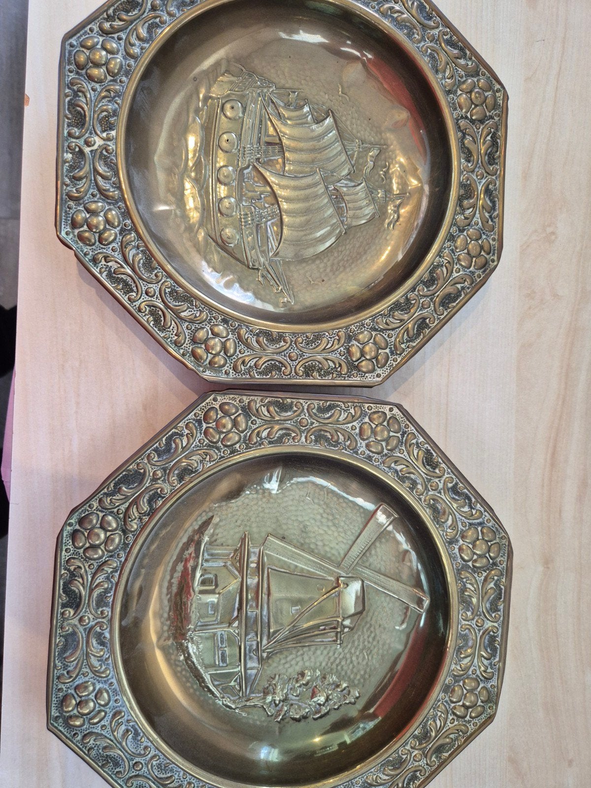 Decoratieve koperen wandborden: Schip & Molen, Antiek en Kunst, Ophalen of Verzenden
