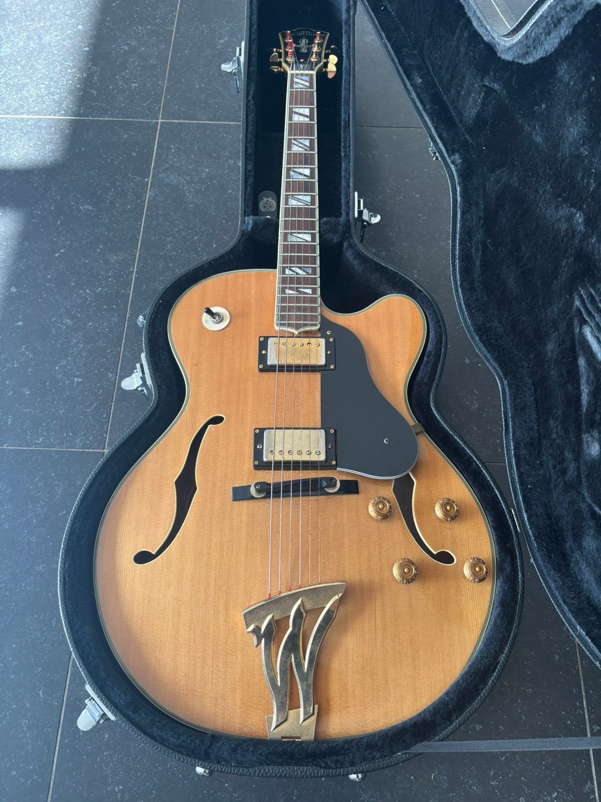 Washburn J-6S Montgomery 1996 – Seymour Duncan + hardcase, Muziek en Instrumenten, Ophalen, Gebruikt, Hollow body, Overige merken