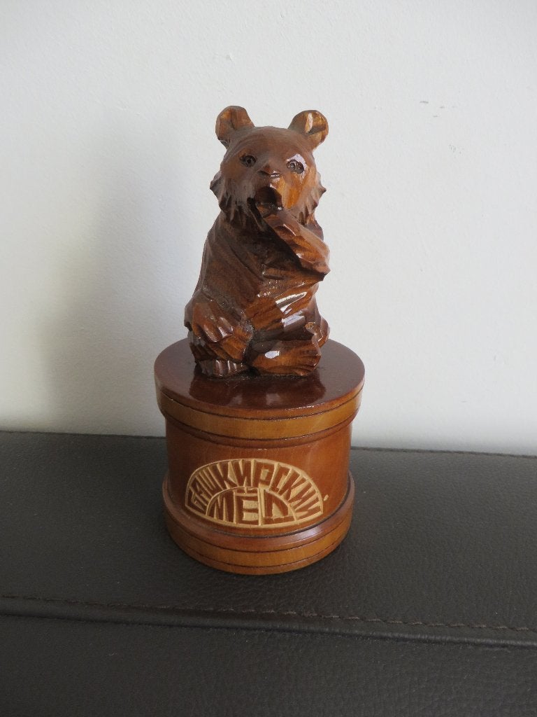 Houten honing pot, Rusland, met beeldje van zittende beer, Hout, Ophalen of Verzenden, Zo goed als nieuw, Voorraadpot