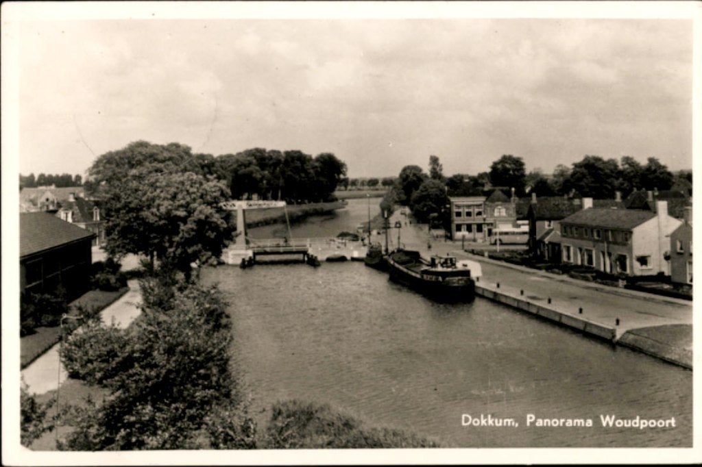 dokkum, kvr4-2490 woudpoort, Verzenden, 1940 tot 1960, Gelopen, Friesland