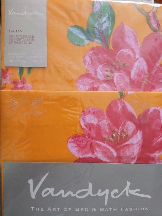 Vandyck Satijnen Dekbedovertrek - Oranje met Bloemen, Huis en Inrichting, Slaapkamer | Beddengoed, Ademend, Eenpersoons, Dekbedovertrek