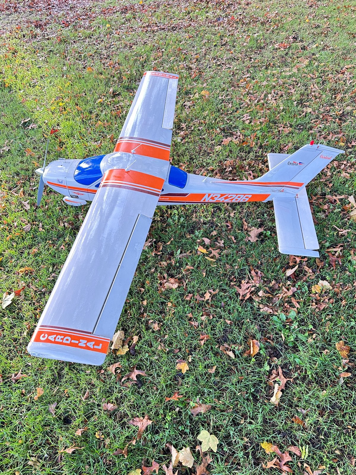 RC Cessna Cardinal Vliegtuigmodel - Zo goed als nieuw, Zo goed als nieuw, Groter dan 1:72, Vliegtuig, Ophalen