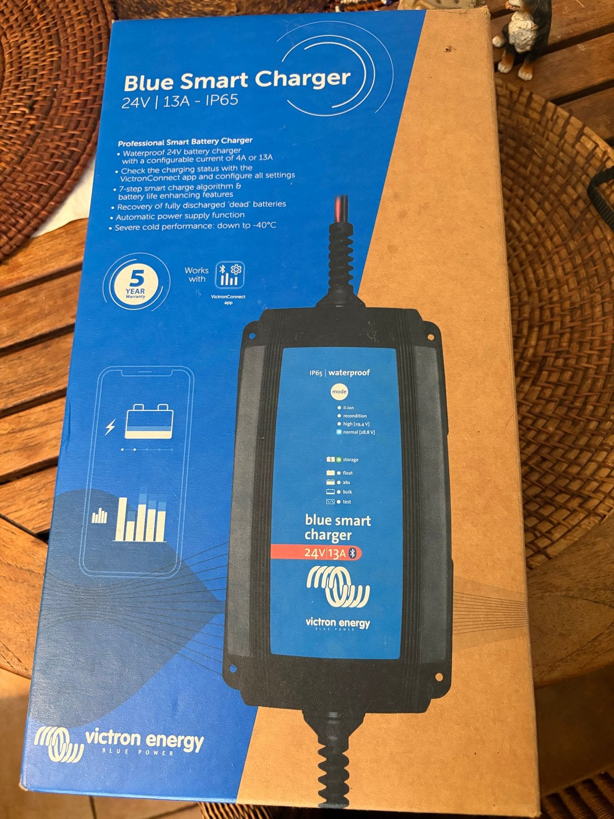 Victron Energy Blue Smart Charger 24V | 13A - IP65, Auto-onderdelen, Ophalen of Verzenden, Nieuw, Overige automerken