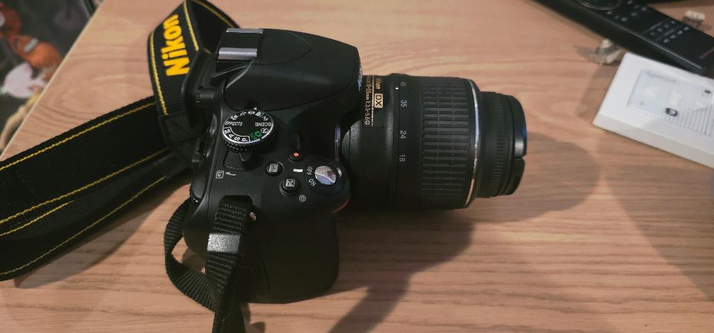 Nikon D5100 Spiegelreflexcamera met AF-S NIKKOR 18-55mm, Ophalen, Spiegelreflex, Zo goed als nieuw, Nikon
