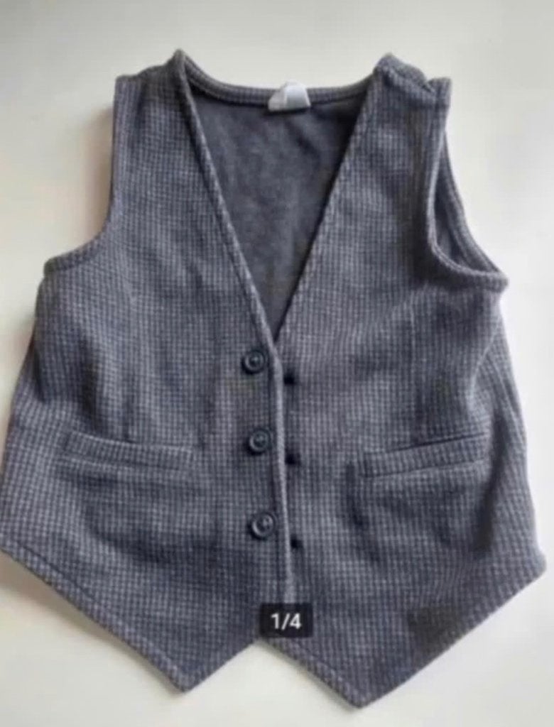Hema Grijs Mini Gilet Mouwloos Vest Gilette Pak maat 98/104, Overige typen, Jongen of Meisje, Ophalen of Verzenden, Zo goed als nieuw