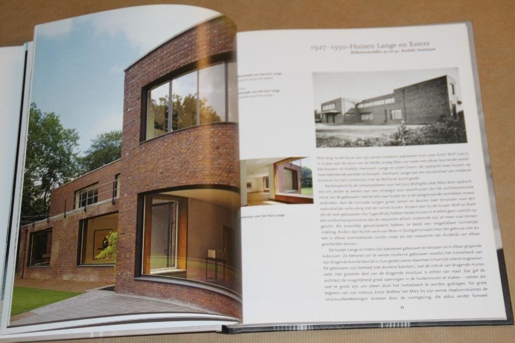 Mies van der Rohe — Moderne Architectuur en Ruimte, Ophalen of Verzenden, Zo goed als nieuw, Architecten
