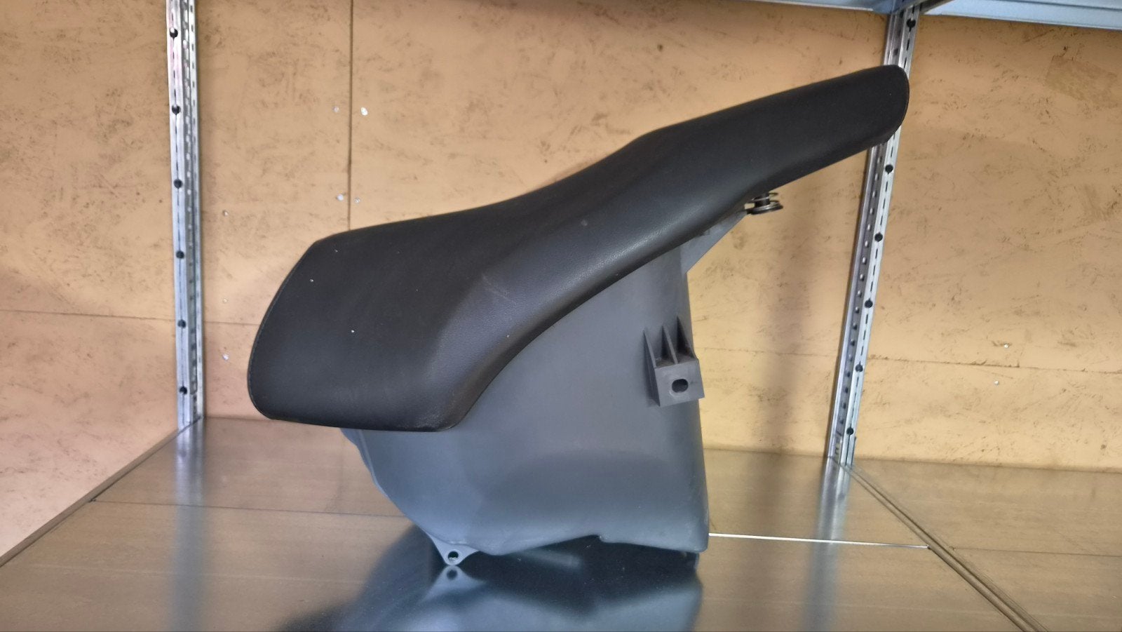 Buddyseat/zadel inclusief helmbak voor Yamaha Neo's, Gebruikt, ., Yamaha, Ophalen of Verzenden