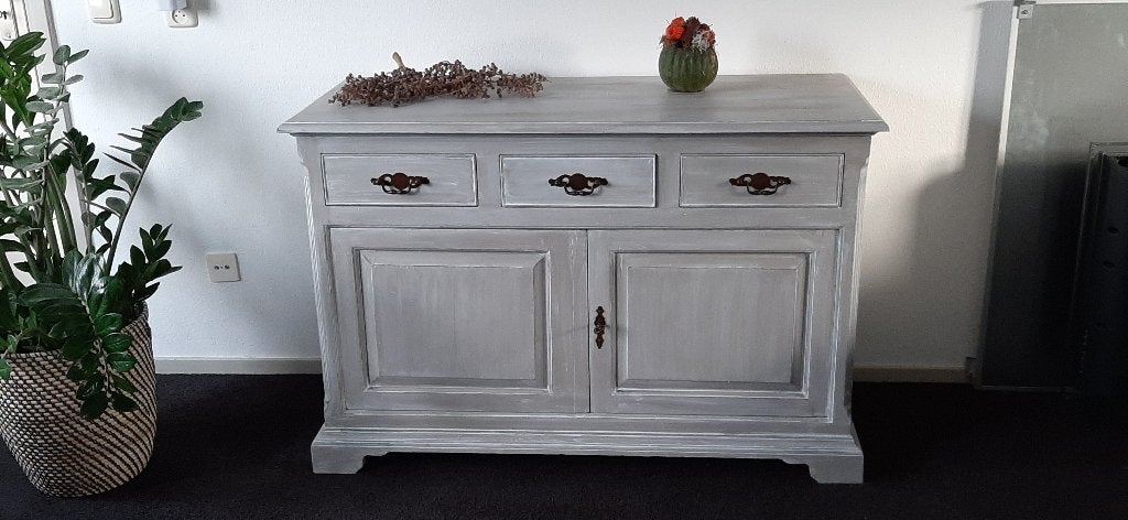 dressoir in de kleur French Linen, Ophalen, Gebruikt, 100 tot 150 cm, Met lade(s)