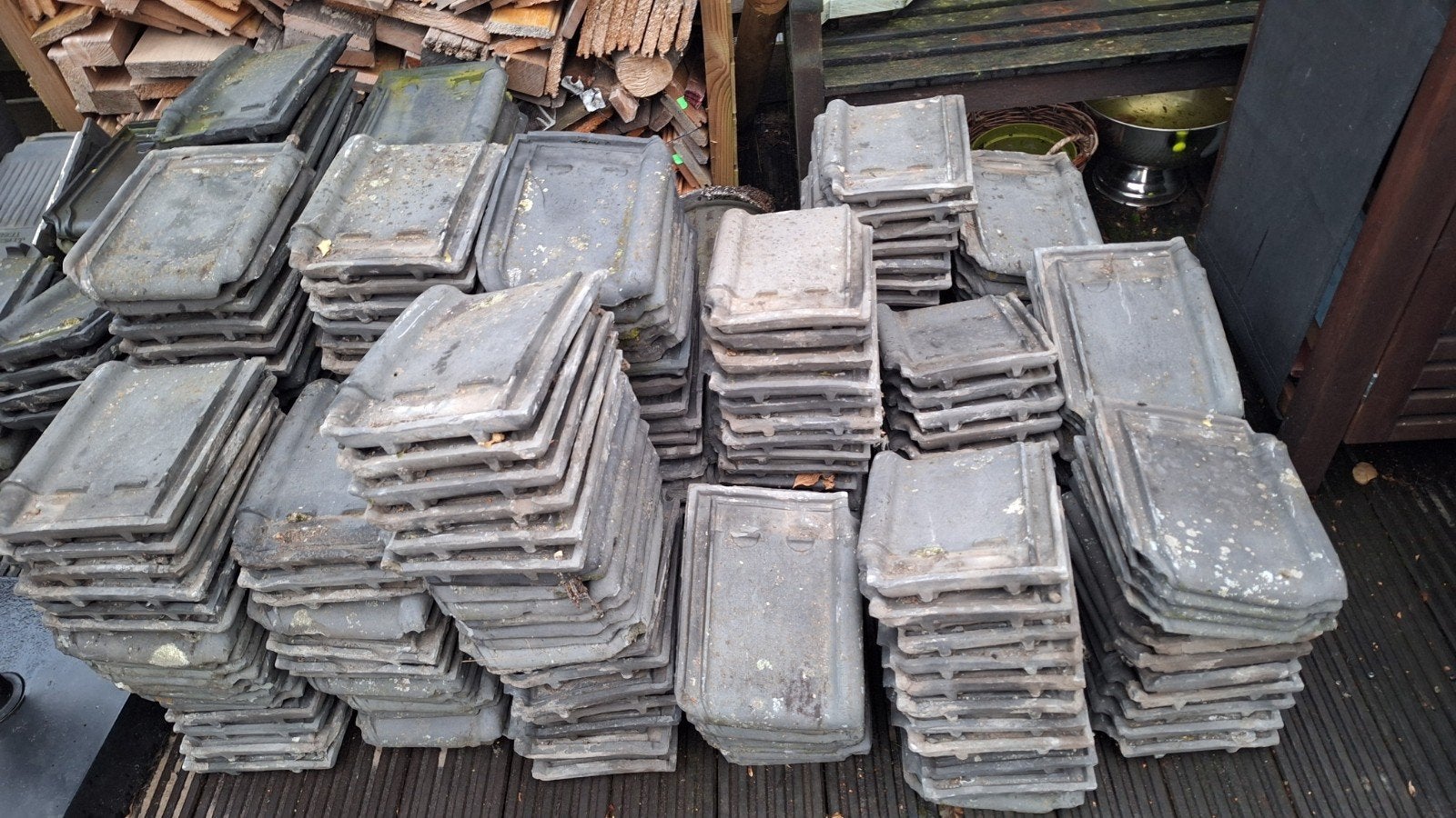 Gebruikte dakpannen - 100 stuks, Doe-het-zelf en Verbouw, Ophalen, Gebruikt, Steen of Klei, 15 m² of meer