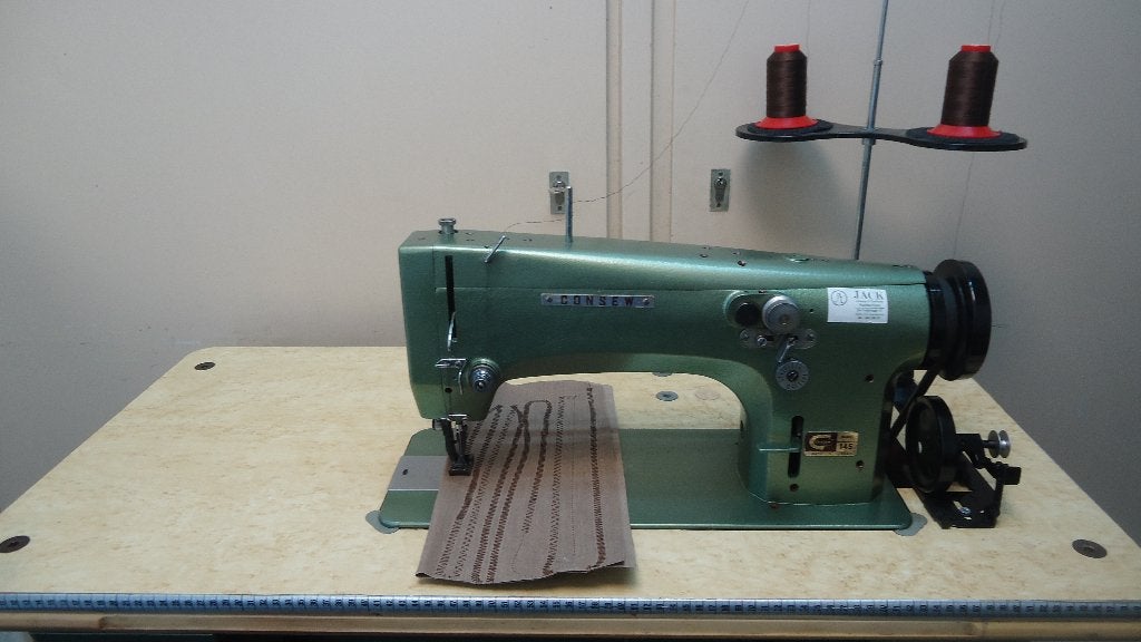 Industrie Naaimachine Consew Dubbel Trs Zig zag Rechtstikker, Overige merken, Gebruikt, Ophalen of Verzenden, Naaimachine
