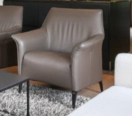 1 Leolux Mayuro fauteuil walnoot leer zwarte poten als nieuw, Ophalen, Zo goed als nieuw, Zwart, Laminaat