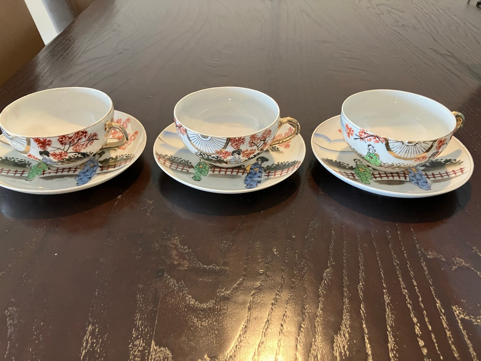 Set van 3 Japanse theekopjes met schotels, Ophalen