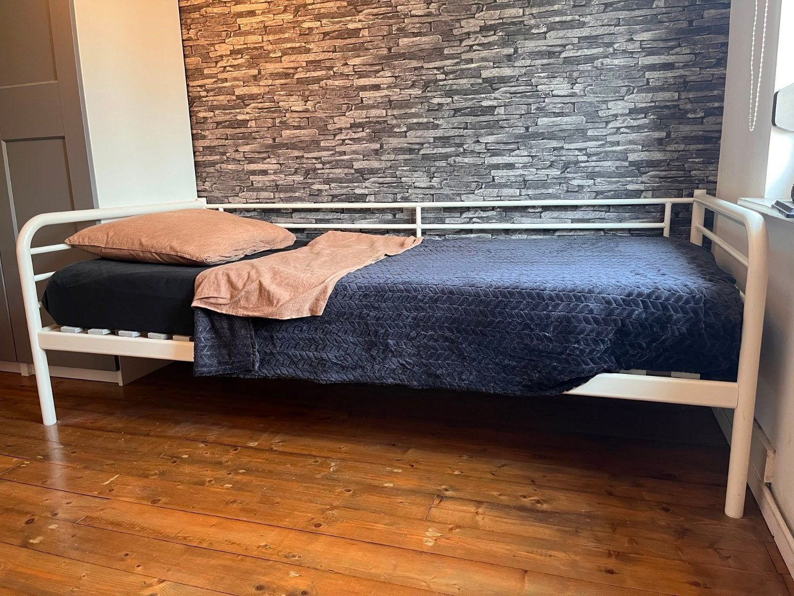 Metalen bedframe met lattenbodem., Ophalen, Gebruikt, Eenpersoons, 75 tot 100 cm