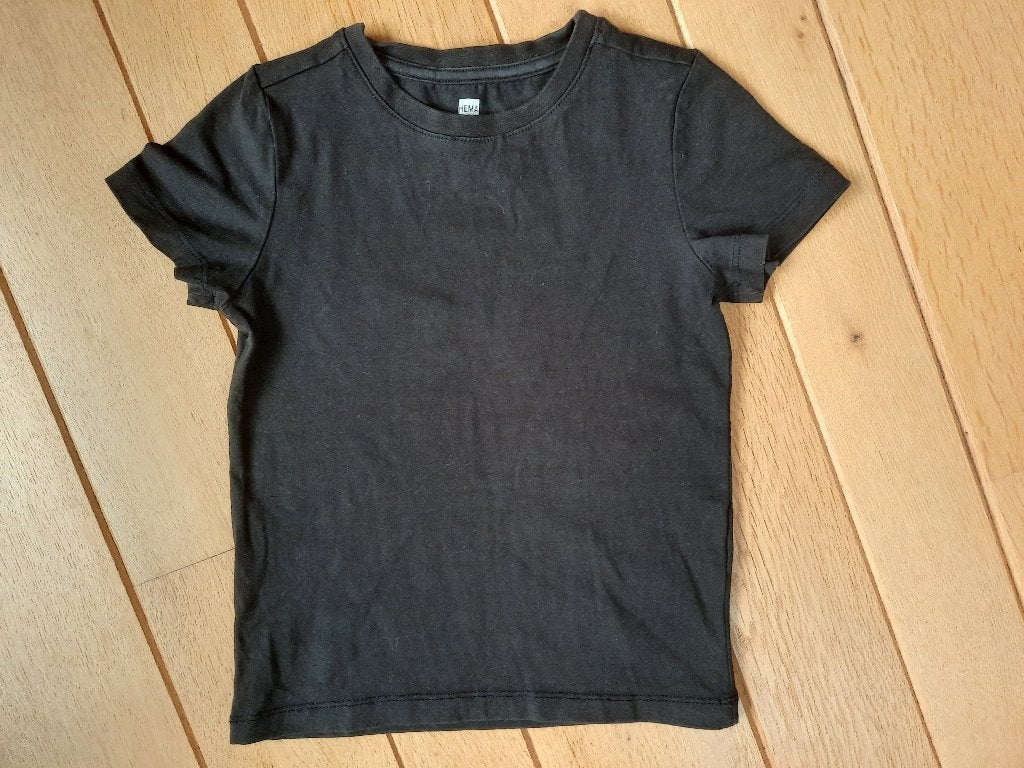 HEMA t- shirt korte mouw zwart maat 110 / 116, Kinderen en Baby's, Kinderkleding | Maat 110, Ophalen of Verzenden, Zo goed als nieuw