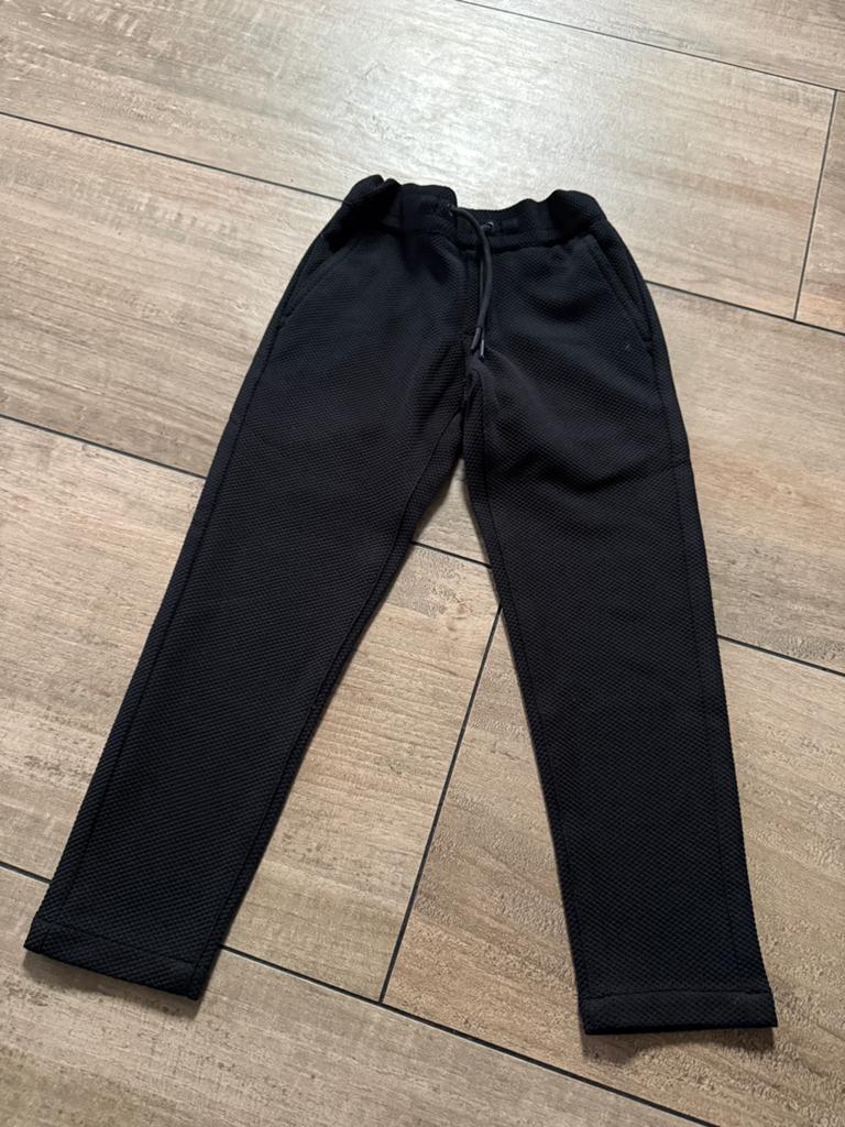 Zwarte broek WE maat 116, Kinderen en Baby's, Kinderkleding | Maat 116, Ophalen of Verzenden, Zo goed als nieuw, Jongen of Meisje