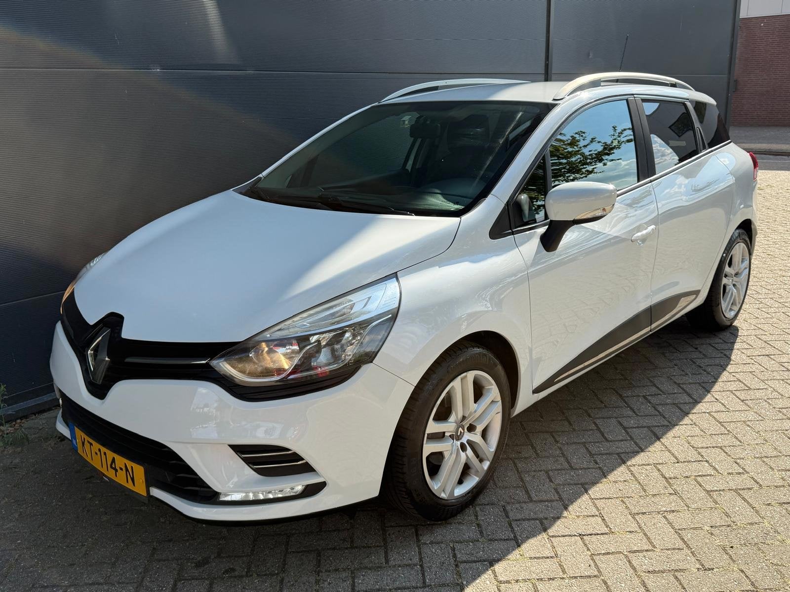 Renault Clio Estate 0.9 TCe Zen/Navi/bleutooth/Airco/Cruise/, Auto's, Voorwielaandrijving, 1063 kg, Gebruikt, Euro 6