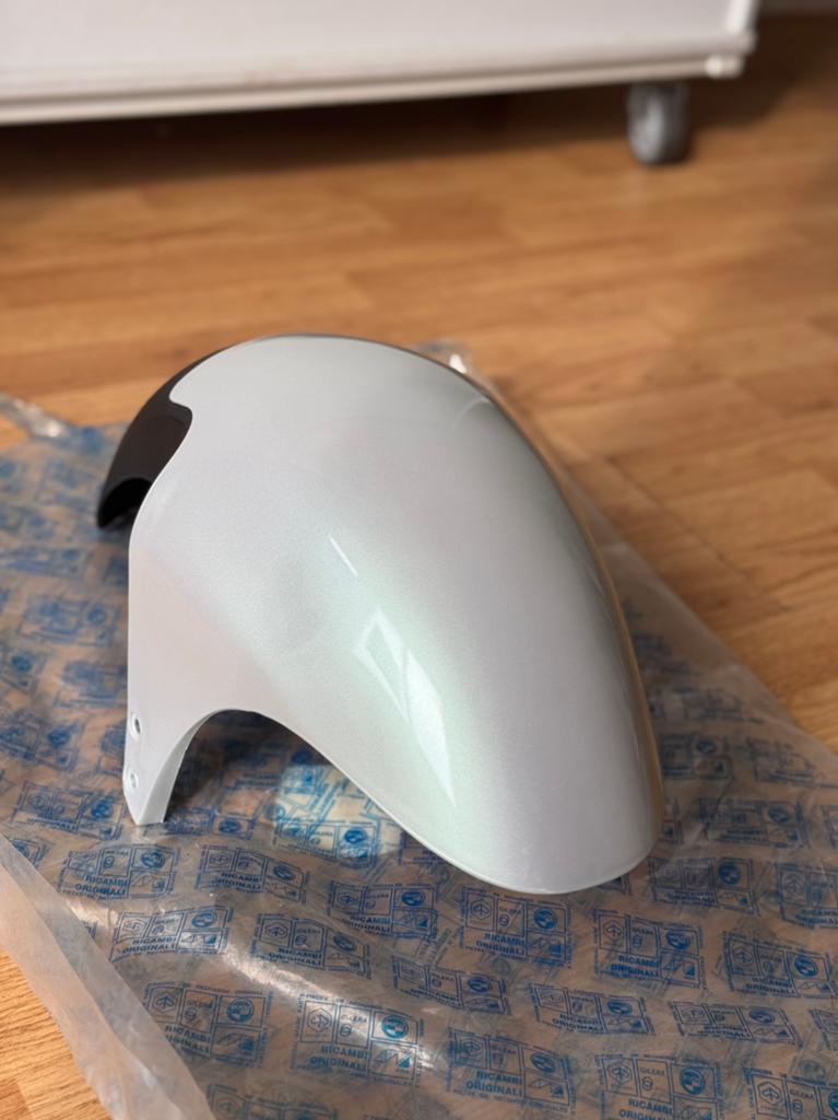 Nos gilera runner spatbord nieuw kap 125cc 180cc 50 piaggio, Motoren, Ophalen of Verzenden