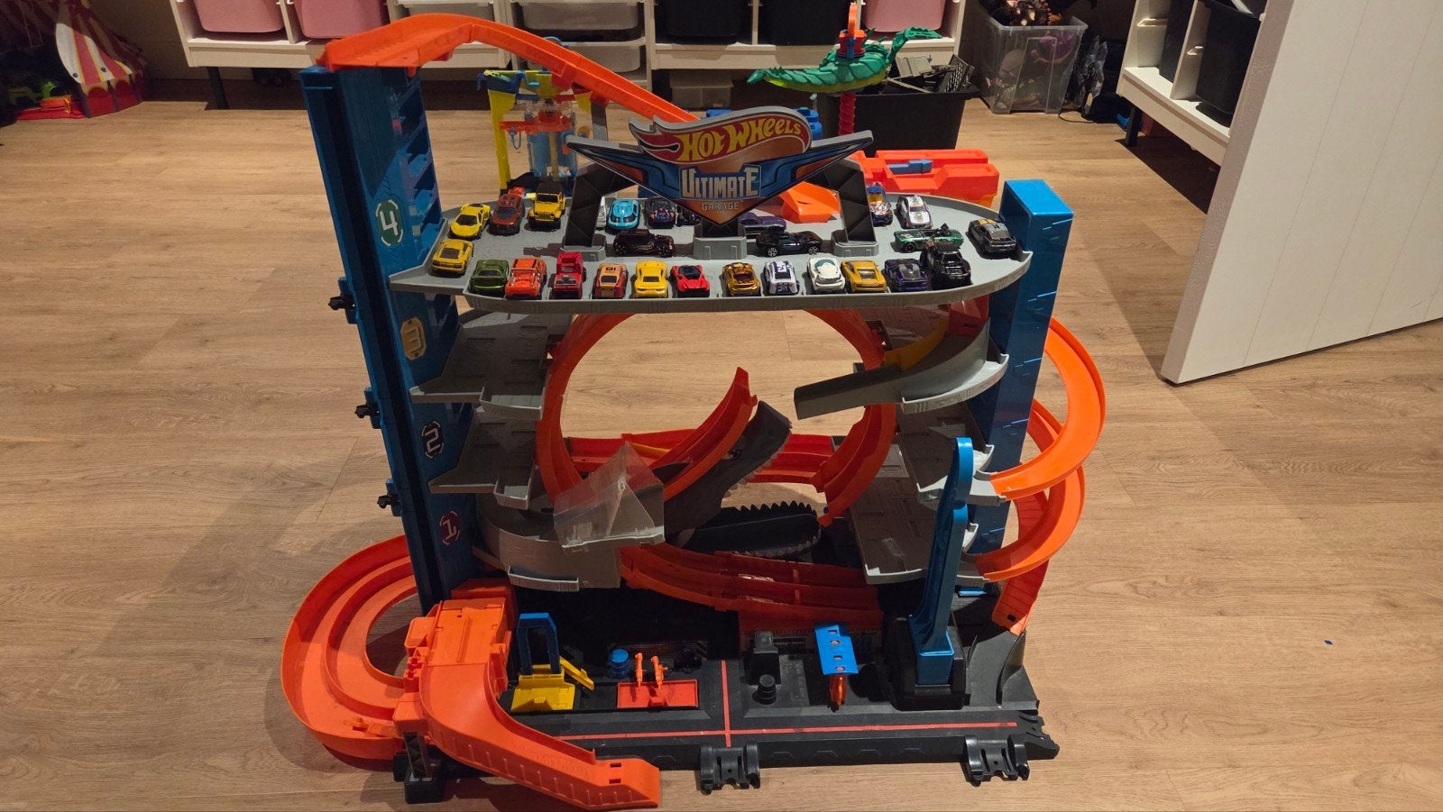 Hot Wheels Ultimate Garage met Haaiaanval + extra's, Ophalen, Gebruikt, Handmatig, Hot Wheels
