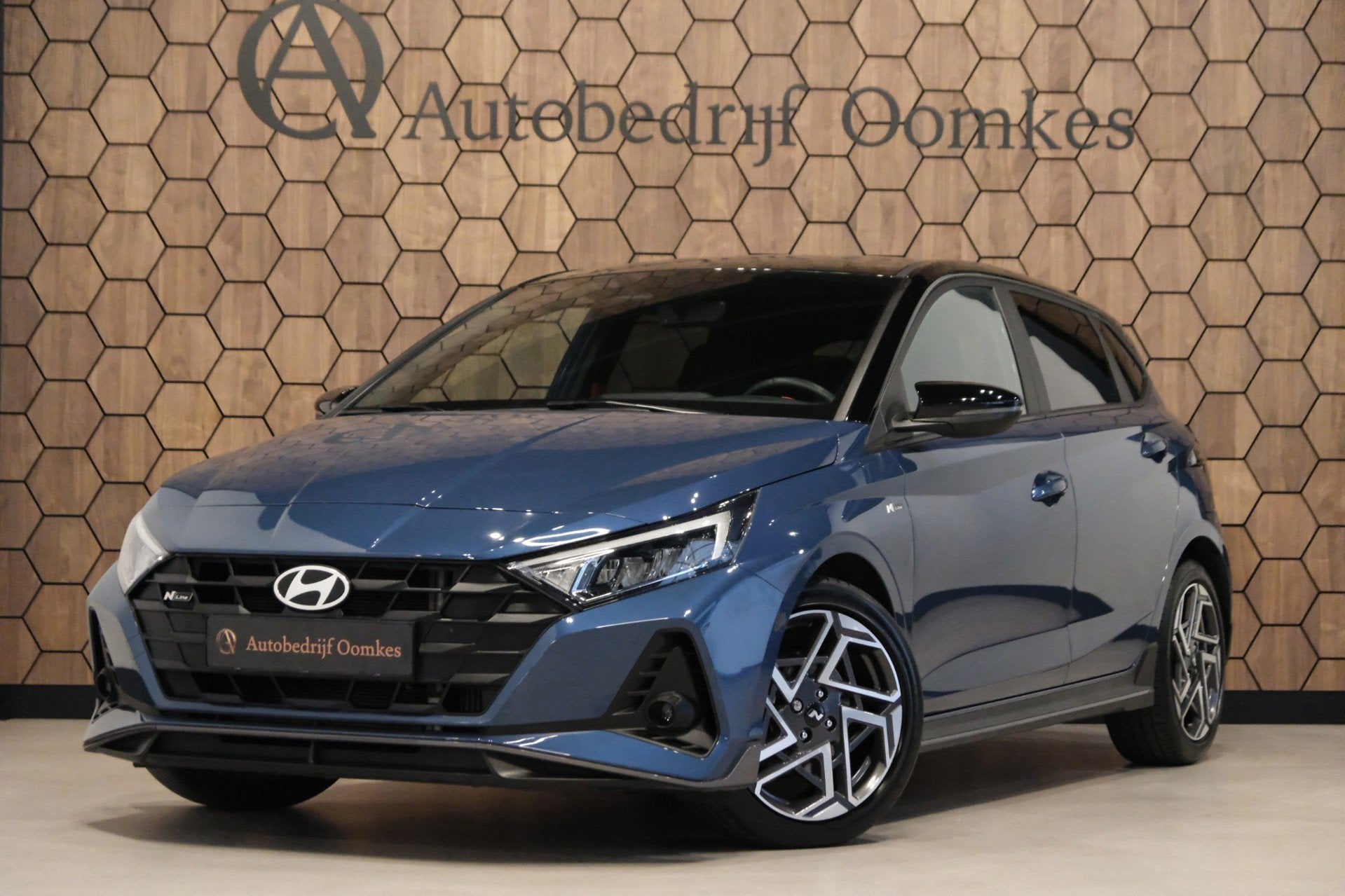 Hyundai I20 1.0 T-GDI Mild HYBRID N Line UNIEK 25.559km! Nav, Dealer onderhouden, Gebruikt, Zwart, Blauw