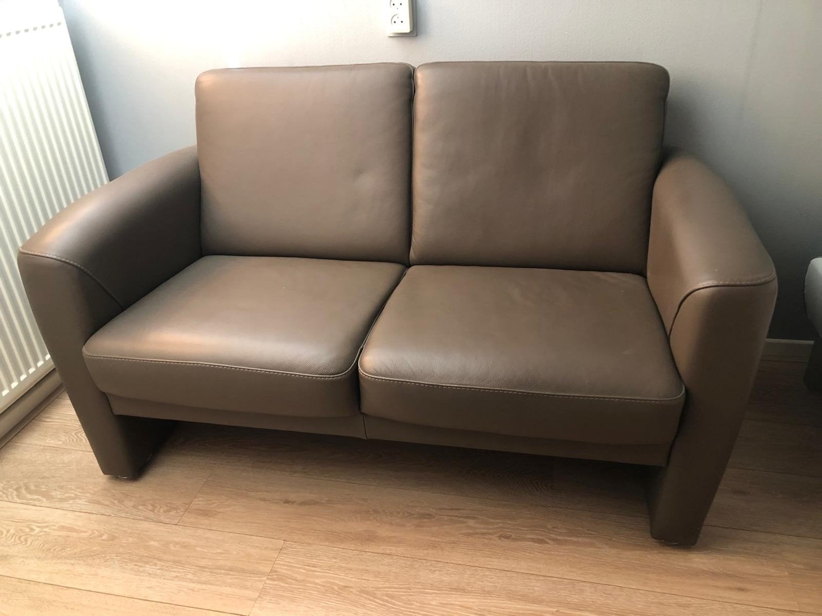 Gratis op te halen lederen bankje !, Huis en Inrichting, Ophalen, Gebruikt, 150 tot 200 cm, Tweepersoons