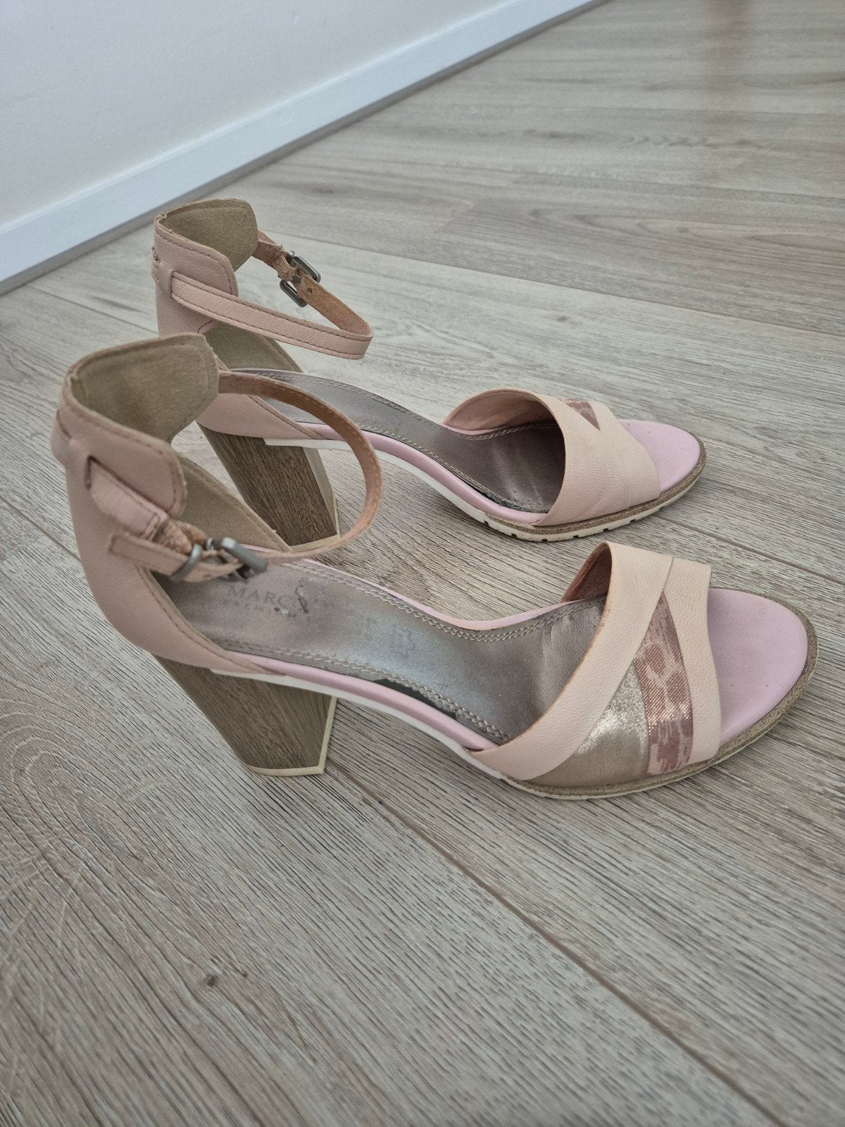 Marco Tozzi maat 40, Kleding | Dames, Schoenen, Gedragen, Sandalen of Muiltjes, Roze, Ophalen of Verzenden