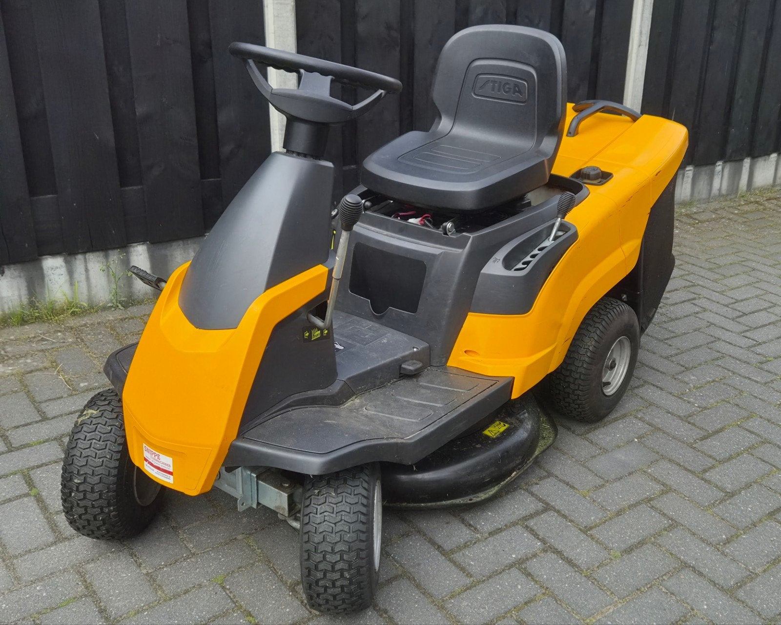 Stiga Combi Zitmaaier 1066 HQ, Tuin en Terras, Grasmaaiers, Cirkelmaaier, Ophalen of Verzenden, Benzine-grasmaaier, 50 cm of meer