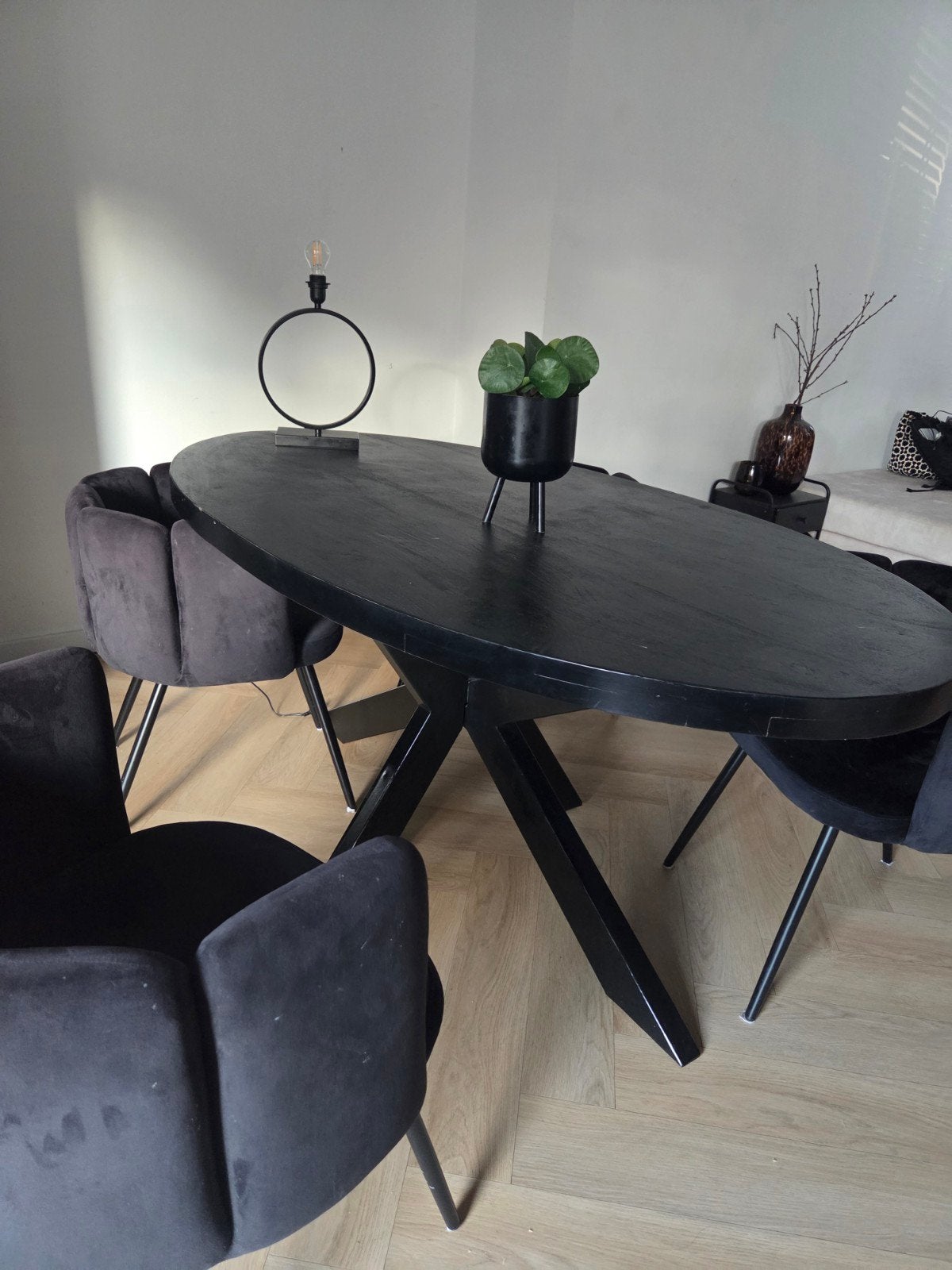 Zwarte Ovale eetkamertafel met 4 stoelen - Zwart, Huis en Inrichting, Tafels | Eettafels, Gebruikt, 100 tot 150 cm, Vier personen
