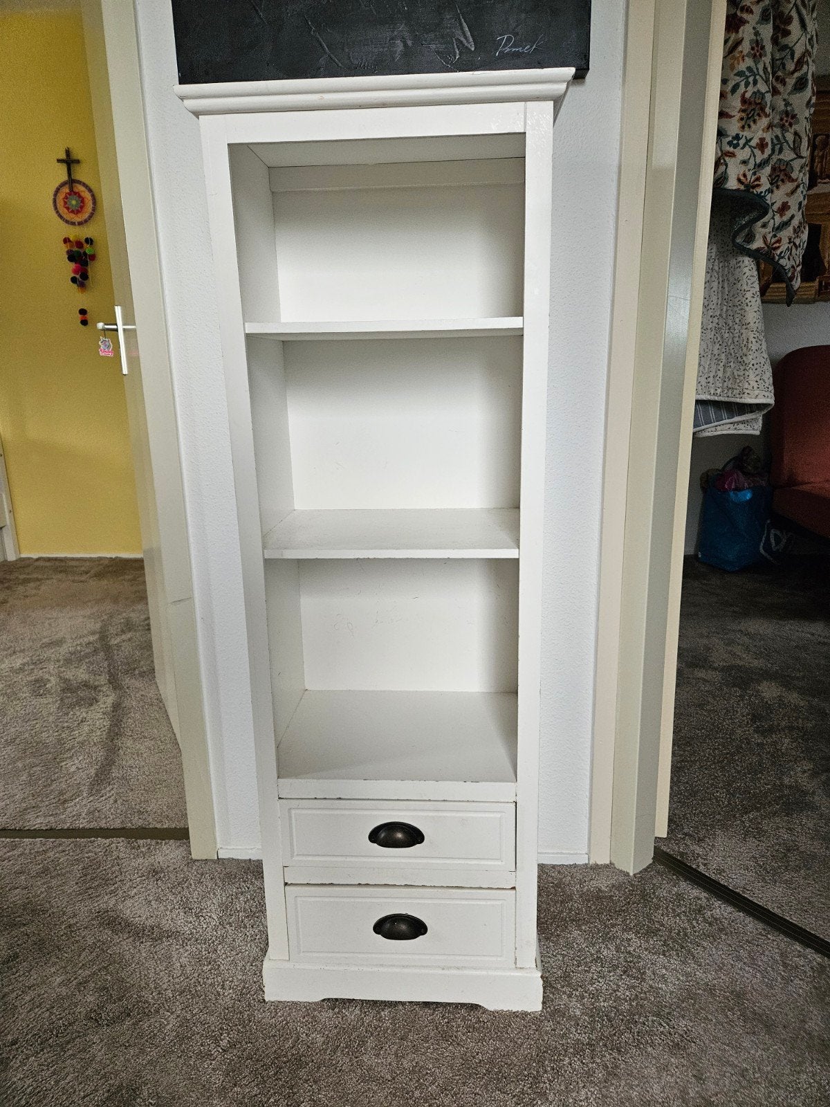 Witte kast met lakschade - ideaal voor opknapbeurt, Ophalen, Met plank(en), Minder dan 50 cm, Gebruikt