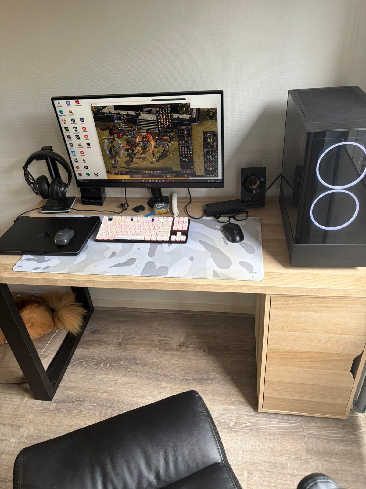 Ikea bureau 60x140, Ophalen, Zo goed als nieuw