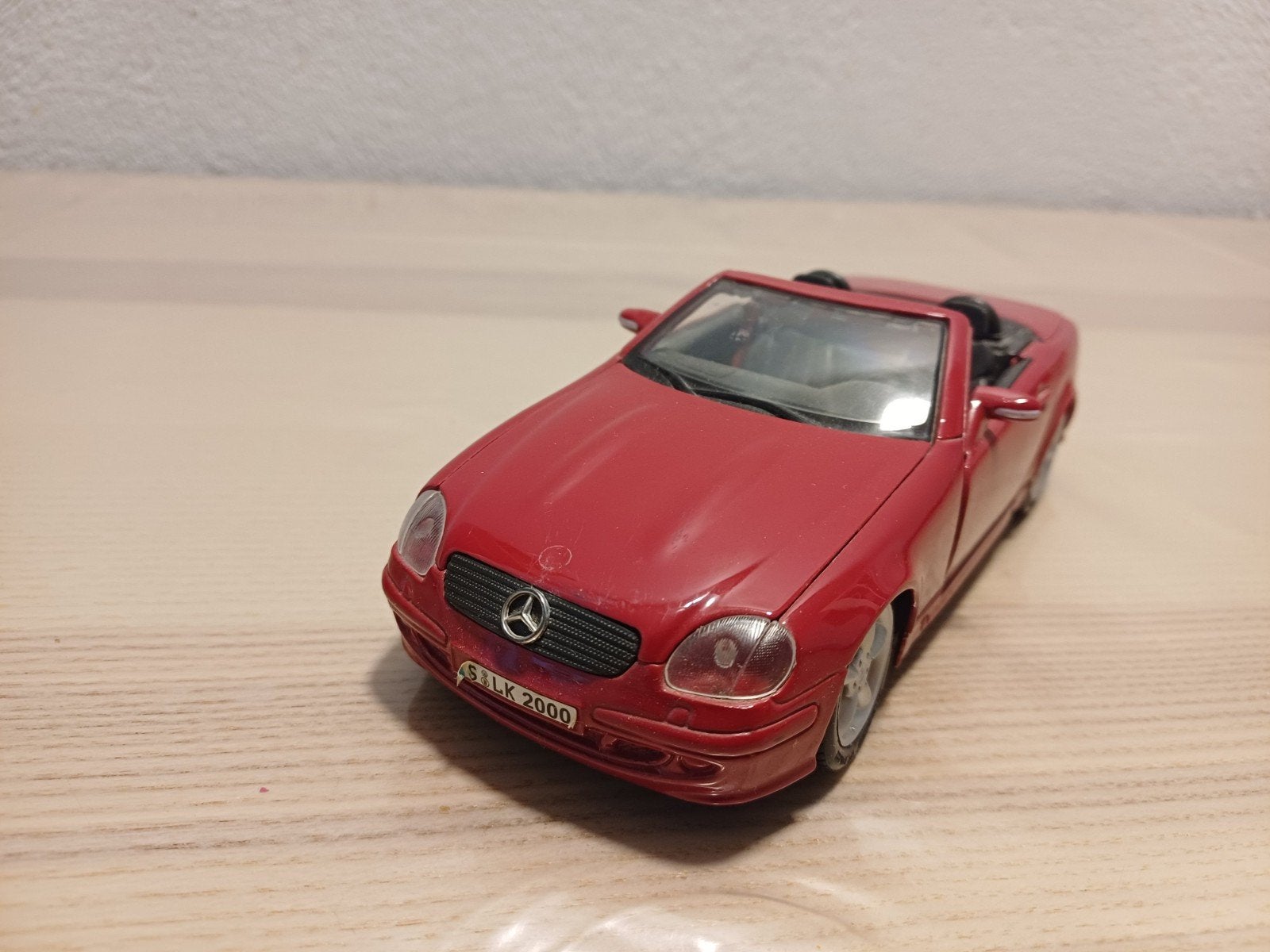 Mercedes-Benz SLK schaalmodel 1:24 Maisto, Ophalen of Verzenden