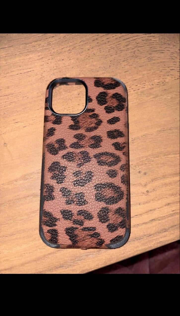 Gebruikt Selencia iPhone hoesje met luipaardprint, Gebruikt, Overige merken, Bruin, Hoesje of Tasje