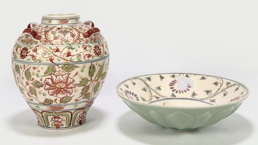 517. Schaal en vaas. China, ca. 1900, Ophalen