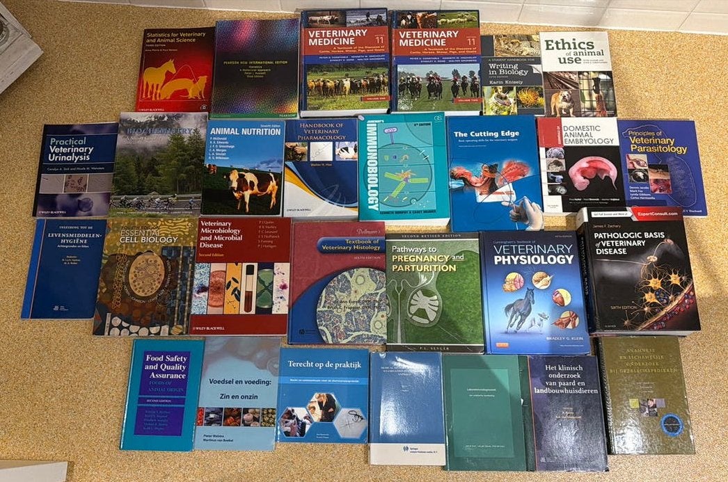 Diergeneeskunde boeken bachalor WO, Boeken, Ophalen, Beta, Zo goed als nieuw, WO