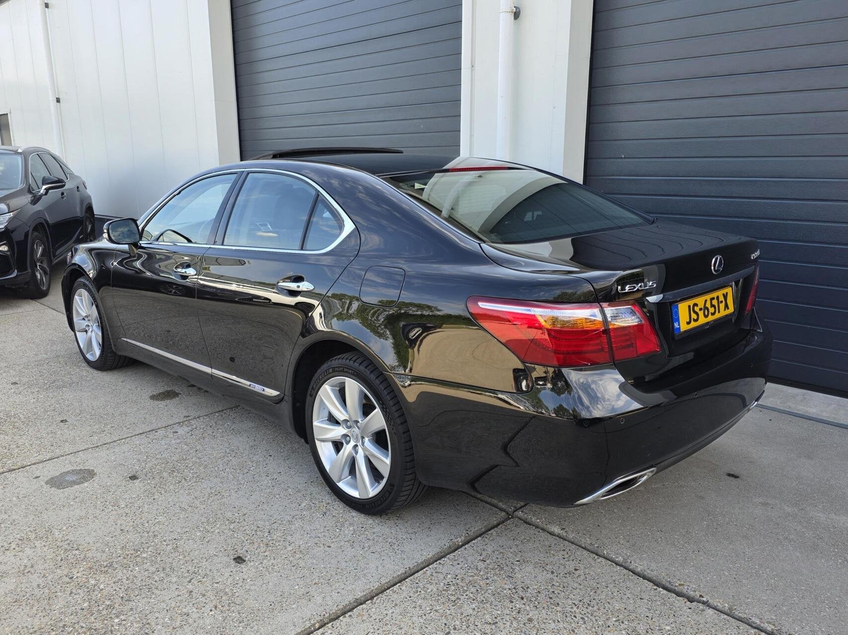 Lexus LS 600h President facelift | 2 JAAR GARANTIE, Auto's, Automaat, Euro 5, Adaptive Cruise Control, Gebruikt