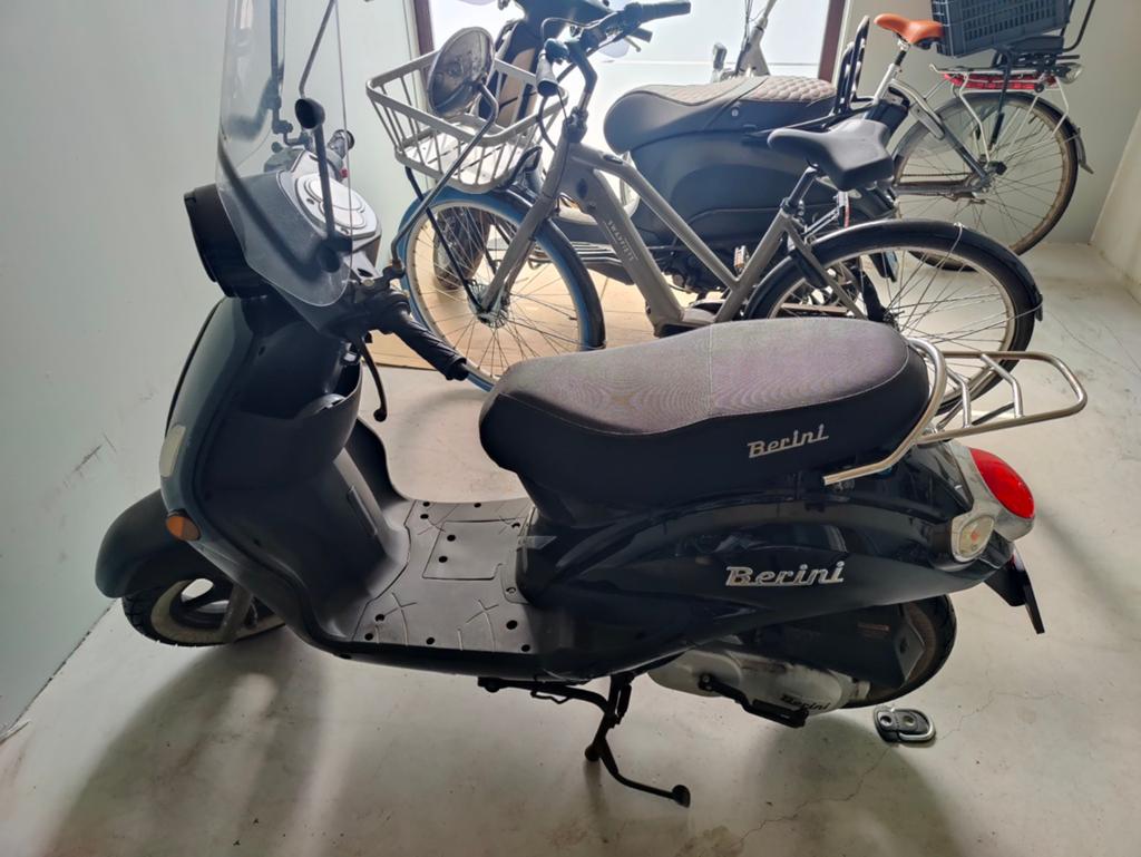 Berini Scooter met schade, Fietsen en Brommers, Ophalen, Gebruikt, Benzine, Overige merken